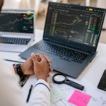 trading stocks to buy