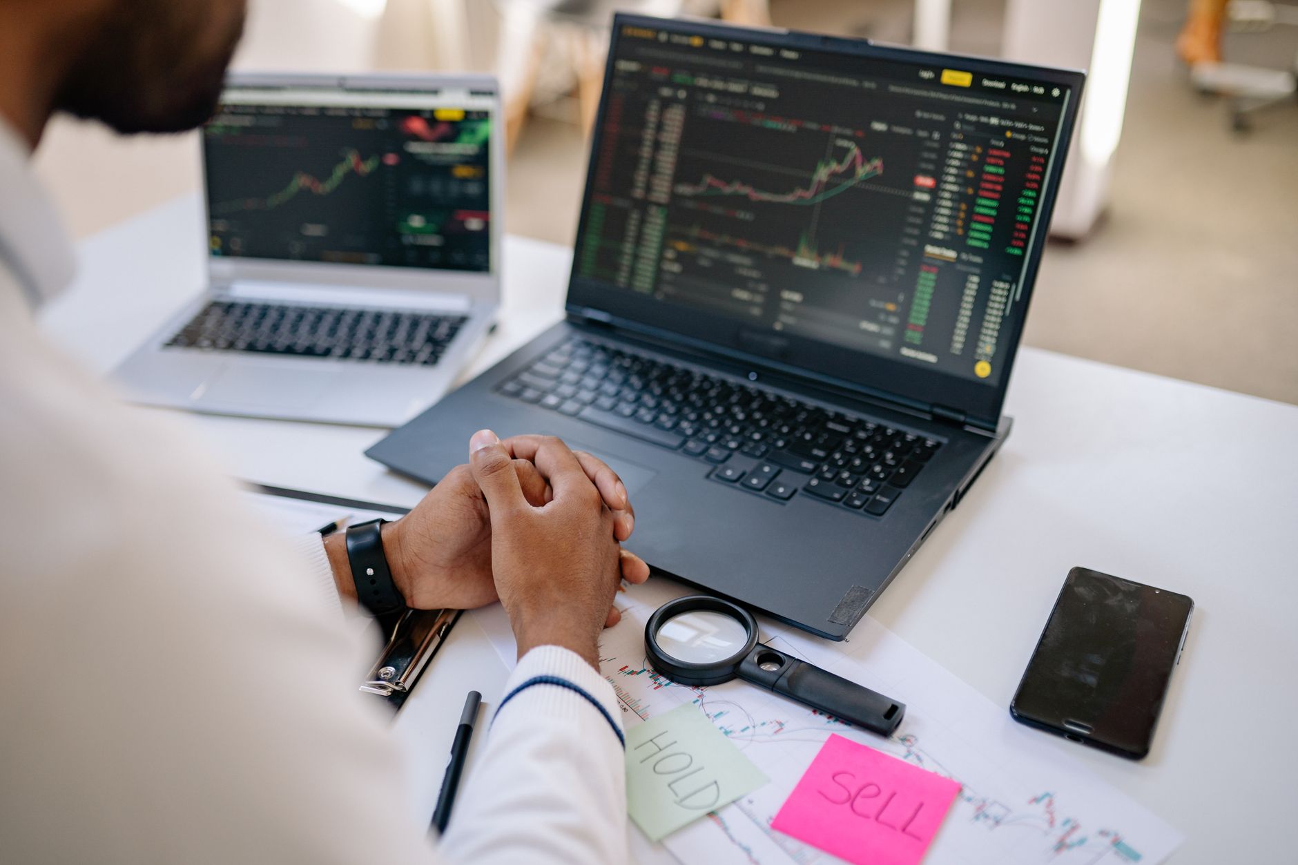 trading stocks to buy